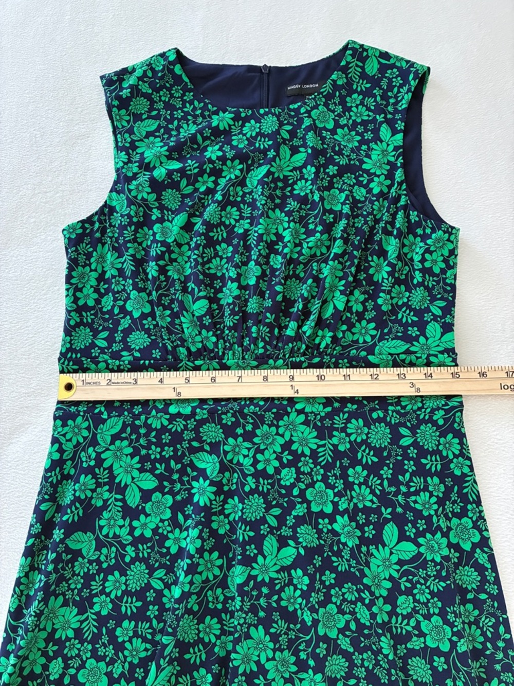 Maggy London Dress 8 Green Navy Floral Sleeveless Midi Fit & Flare Cottagecore - Picture 8 of 10
